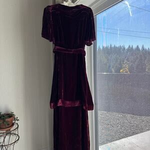 Antique 1930s Women’s Dress Burgundy Silk Velvet Evening Gown Sm/XS
